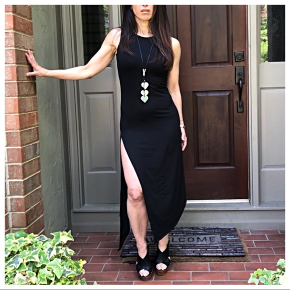 ✨LAST ONE✨Stunning high slit dress - Picture 6 of 6